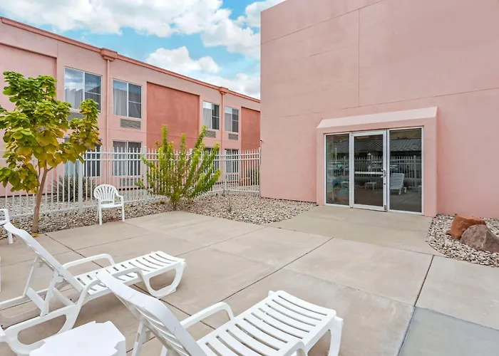 Quality Suites Moab Near Arches National Park